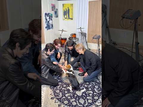 XIAOJUN and Bella with #CNBLUE #XIAOJUN #WayV #白色定格#WayV_EternalWhite