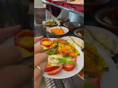 Как вернуться стройным со шведского стола?