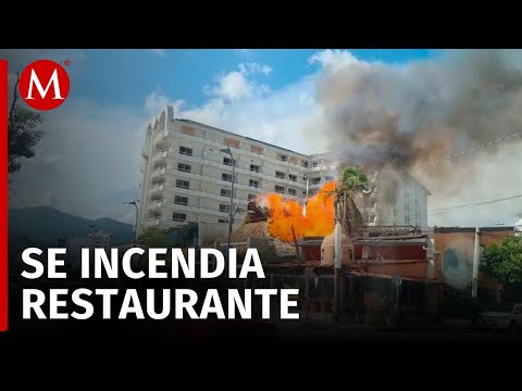 Un incendio arrasa con un restaurante en la zona dorada de Acapulco, Guerrero