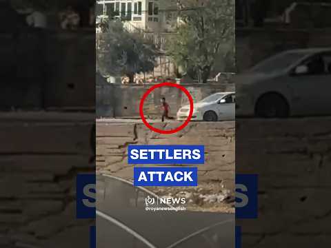 🇵🇸 🇮🇱 Footage of ‘Israeli’ settlers stealing <strong>car</strong> of Palestinian man <strong>and</strong> his son