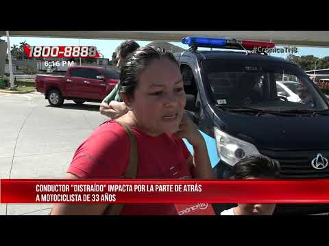 Managua: Conductor distraído se pasa llevando a una motociclista