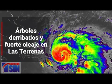 Fuerte oleaje en Las Terrenas tras huracán Fiona