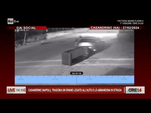 Casandrino, trascina un divano legato all'auto e lo abbandona in strada - Ore 14 del 28/02/2024