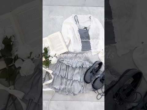 トレンド創作の動画サムネイル - 【夏のおでかけコーデ🌻】どのコーデが好き？🤍#shorts #fashion #wego #outfit #韓国ファッション #カジュアル #トレンド #ガーリー