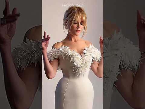 <strong>Nicole</strong> Kidman Look Phenomenal Beneath Flashes At Emmy Event