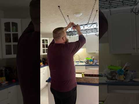 Day 15 of Gnomes!! And Calvin is back with more Dead Space tonight!