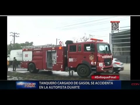 Tanquero cargado de gasoil se accidenta en la autopista Duarte