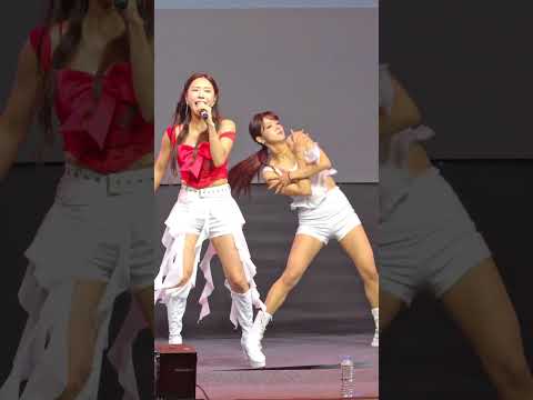 허찬미와 아이돌급 댄서웅니  💕 <strong>허찬미</strong>  #윤유진 #나야나 #shorts