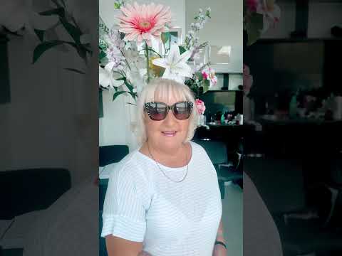 Women hairstyle #hairstyle #layerup #pixiehaircut #video #haircut