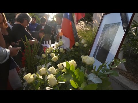 Supporters of late Chilean president Sebastián Piñera mourn his death