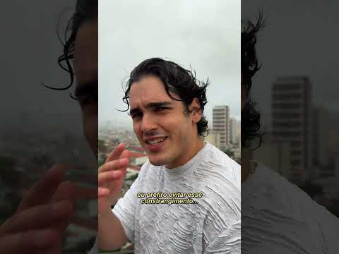 O CARA QUE NÃO ACREDITA QUE ALGUÉM GOSTA DELE