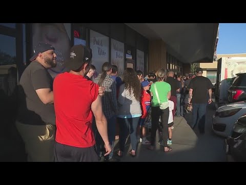 Fans lineup to meet Broncos during Raider rivalry week