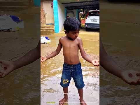 Grandma’s Clever Rain Trick! 🌧️😄