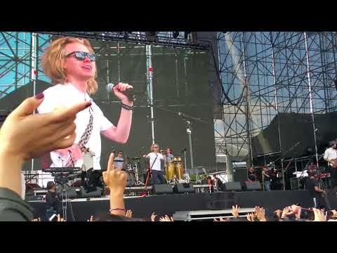 Kakkmaddafakka- SOMEONE NEW/YOUNG ( Puebla 2017 )