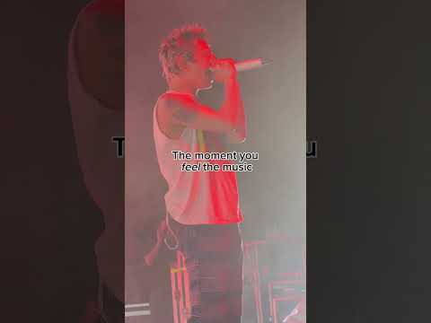 When words aren’t enough, you have to let it all out. ⚡️#ONEOKROCK