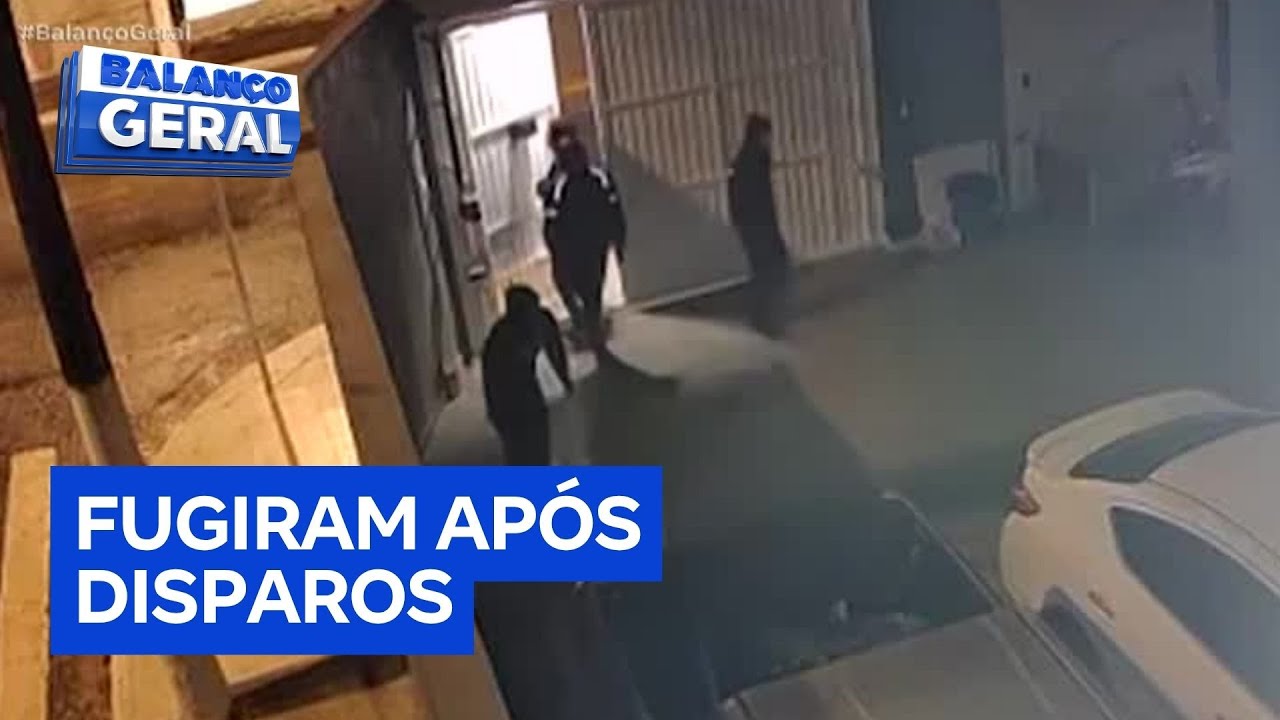 Criminosos invadem casa e fogem após serem alvos de disparos