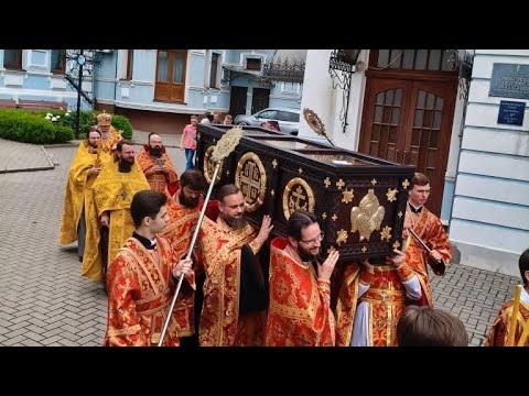 Крестный ход с мощами священномученика Платона
