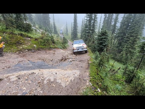 4x4 Ascent to 7300 ft. Mountain Peak | '87 Toyota Pickup SR5