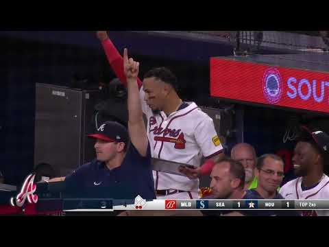 MUST BE MONEY MIKE! Michael Harris II hits a CLUTCH homer for the Braves in their Postseason chase