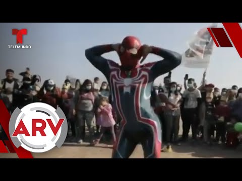 Se disfrazan de los Avengers y sorprenden a niños necesitados en Chile | Al Rojo Vivo | Telemundo