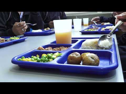 Medio millón de niños no ha recibido alimentación escolar, en Colombia dice Contraloría general.