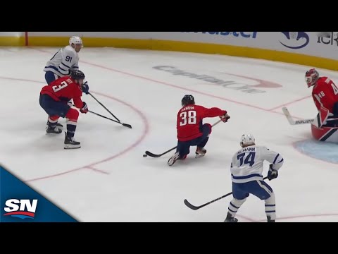 Maple Leafs John Tavares Sets Up McMann With Tough Assist vs. Capitals