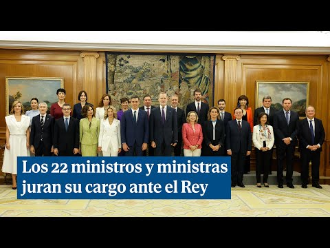 Los 22 ministros del nuevo Gobierno de Sánchez prometen su cargo ante el Rey