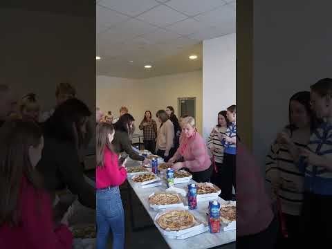 І так кожного разу😂 #офіс #деньнародження #піца #колеги