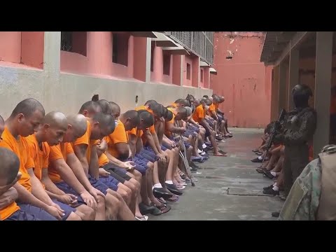 Ecuador Armed Forces tour high security prison