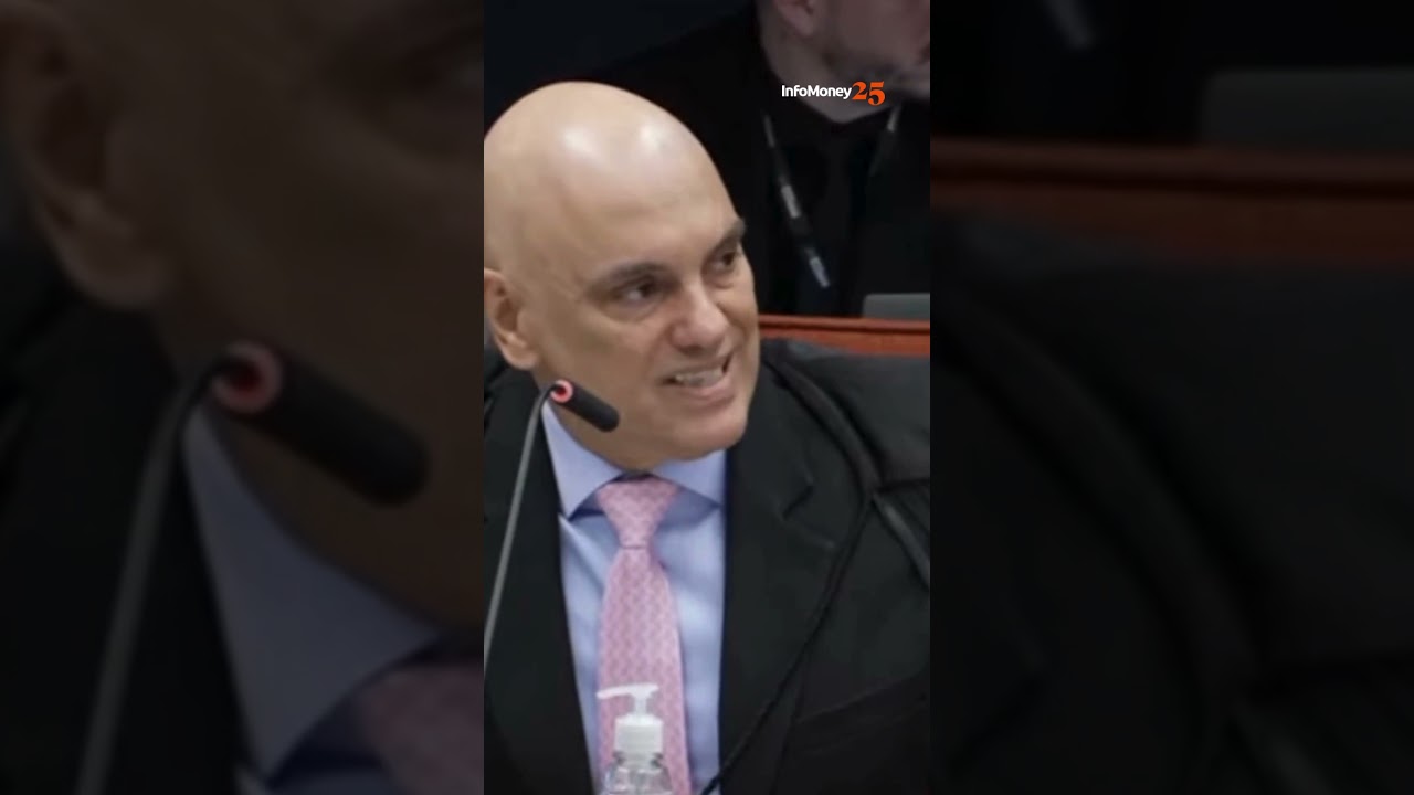 Moraes mostra conversa de Ramagem e Bolsonaro Não é mensagem de delinquente do PCC para outro