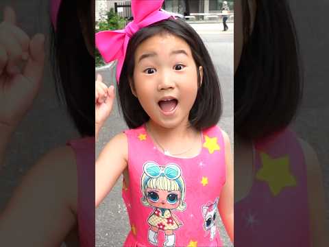 보람이가 <strong>신발을</strong> 안 신었어요😂😂comedy video