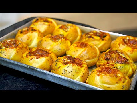 هذي العجينة تولي تخدمي بها قاع المملحات خفيييفة ريشة  تقولي قطن درت بيها مملحات روعة