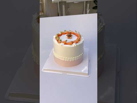 Cake styles that even novices can make Cake tutorials Baking training Simple style cakes Decorated