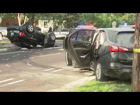 5 hospitalized after police chased ends in crash