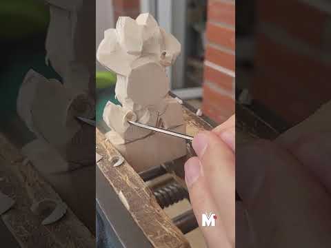 woodcarving cat miniature