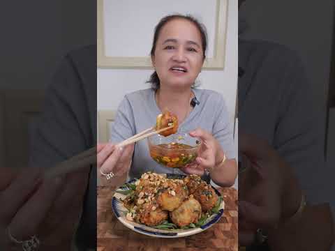Luộc hột vịt lộn là lộn hột vịt chiên #ngoaihongmukbang #fyp