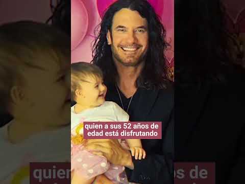 Mario Cimarro enternece al mostrar por primera vez fotos inéditas con su pequeña hija