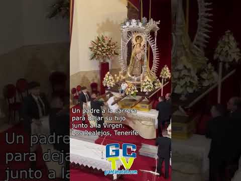 Un padre a la carrera para dejar su hijo junto a la Virgen (Los Realejos, Tenerife) #shorts