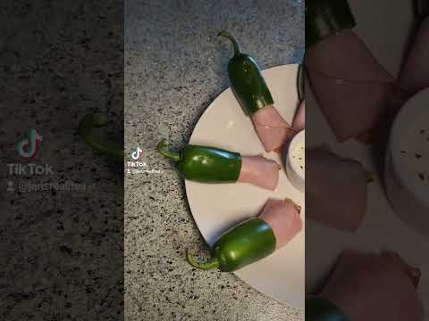 Stuffed Jalapeño Roses 🌹 Super easy recipe and so delicious. #easy #food #foodie #recipe #shorts