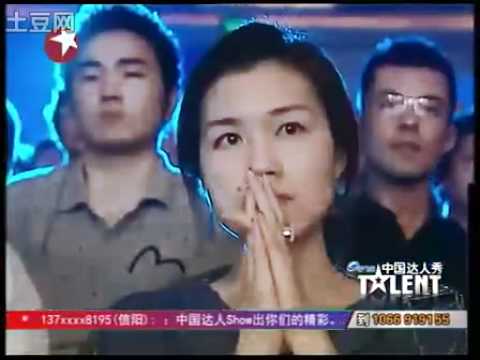 断臂钢琴师刘伟震撼全场