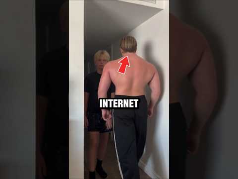 Is He Natty💉???(@ericthgt)