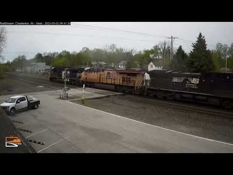 Norfolk Southern 4291 leads an intermodal with UP 8261 in Chesterton, IN