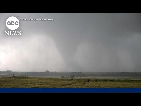 Reported tornadoes cause damage in Heartland