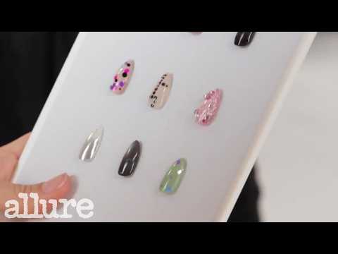 Sophia picking out nails for the 'PINKY UP' era