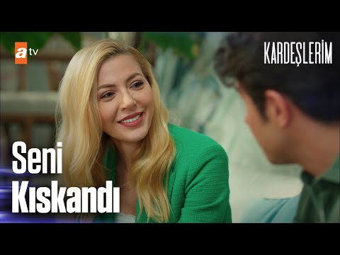 Ana - oğul dedikodu yaparken... - Kardeşlerim 48. Bölüm