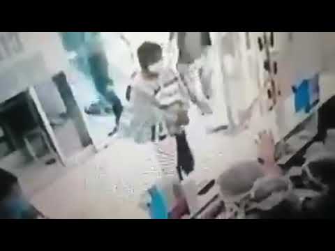 Una enfermera denuncia a hombre por escupirle dentro de una clínica en Los Olivos [VIDEO]