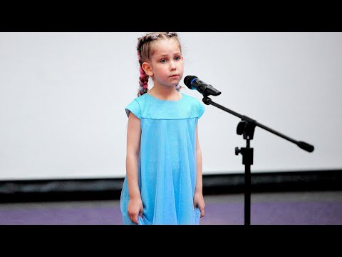 Агата данилова. - Смешной человечек (А.Журбин).