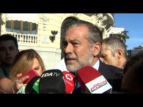 López recalca la unidad del PP y evitaba hablar sobre la ausencia de menciones a Casado