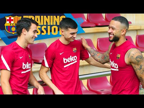 ERIC GARCÍA MEETS HIS TEAM MATES IN TRAINING ?