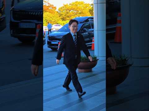 국정감사장 향하는 <strong>박범계</strong> 의원 #<strong>박범계</strong> #민주당tv